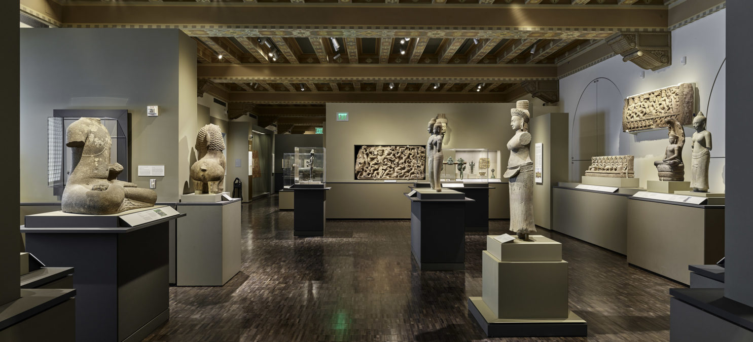 Shot of Early Southeast 600–1300 galleries.